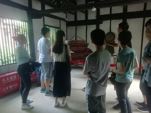 m1525690794994005.jpg 3725A7A83BBECE19715AFF5F6D330C1C.jpg