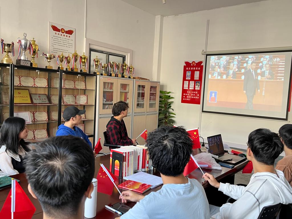 8799f46c2bf9d38d4c78188a4f3d50d,338ffb4b6572744e9c279bab49525d2